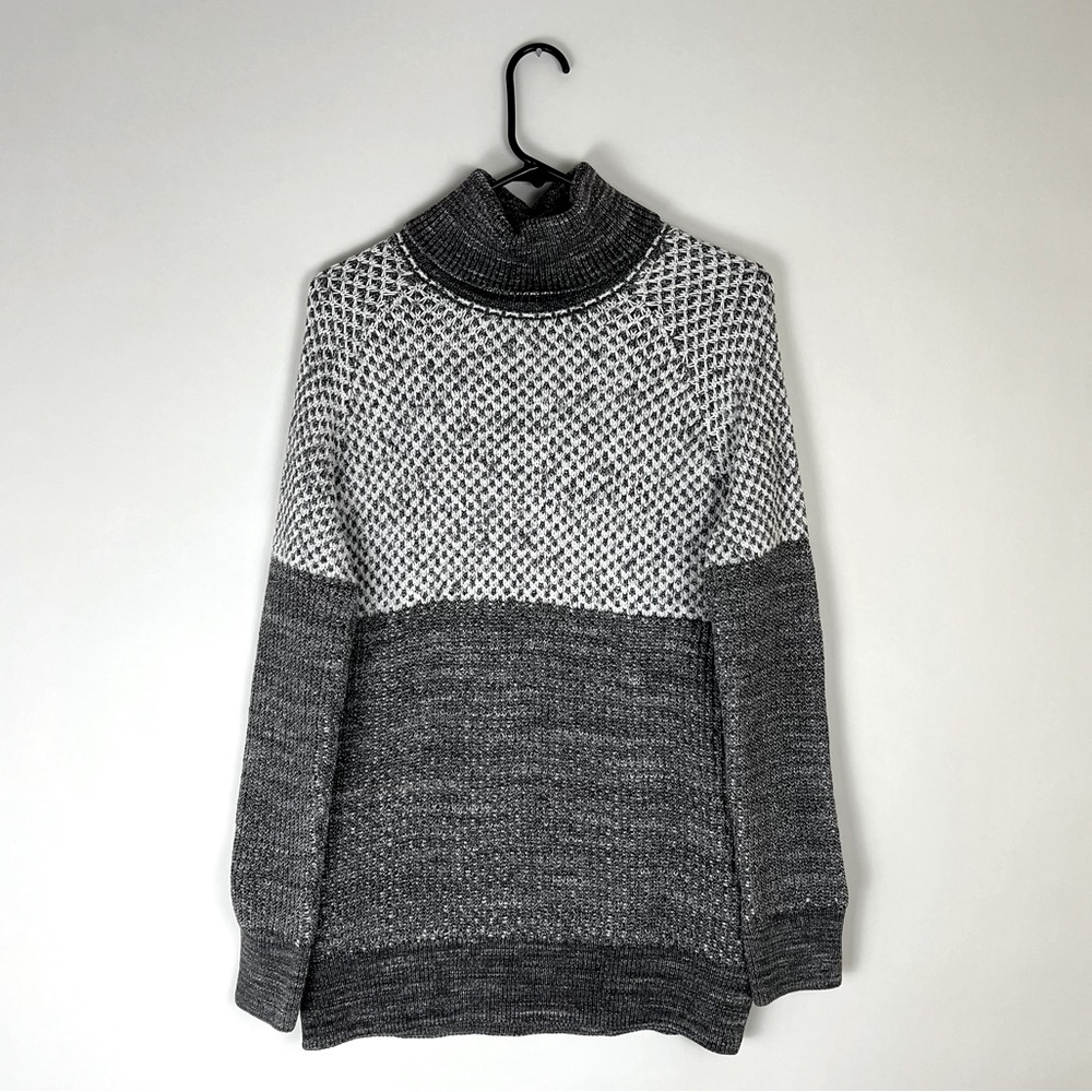 PRANA Abelle Sweater tunic style stripes gray and white M
